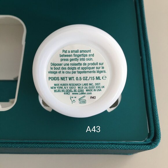 La Mer The Moisturizing Soft Cream - Picture 3 of 6